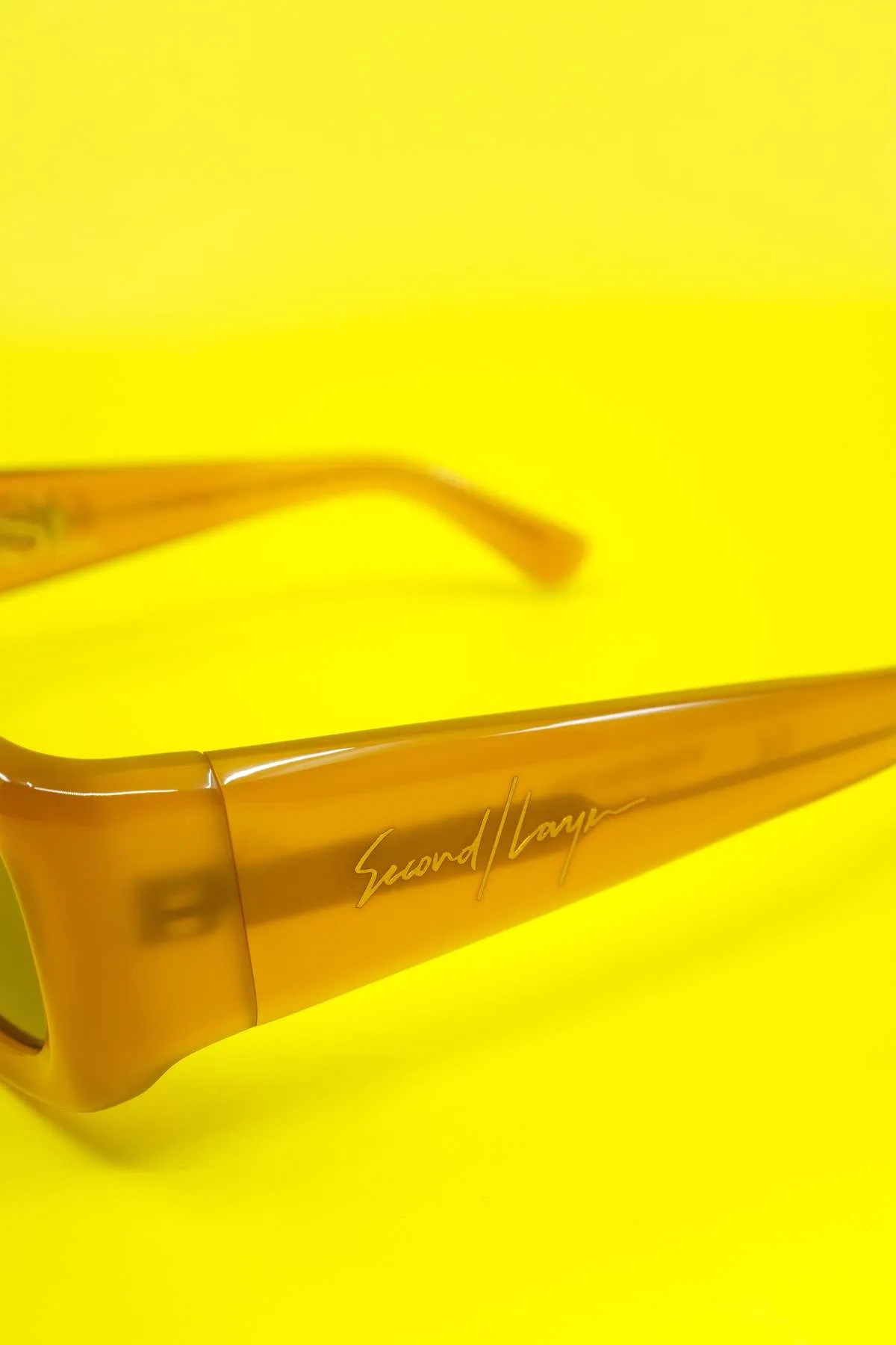 Amber Vega Sunglasses - Yellow