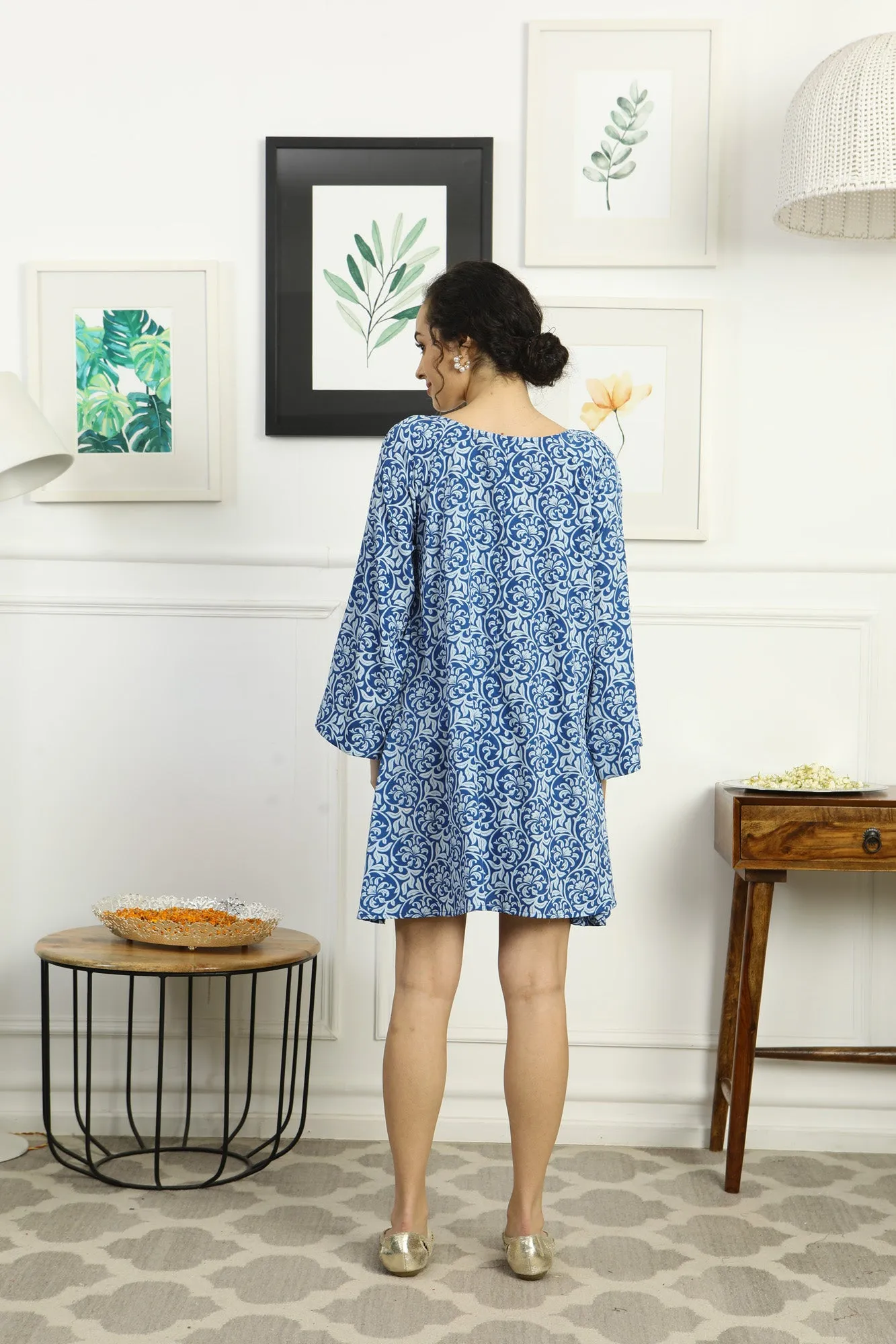 Breezy Intricate Blue Floral Maternity Knee Dress