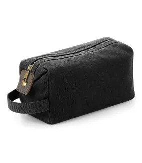 Heritage leather accented waxed canvas wash bag one size black Quadra