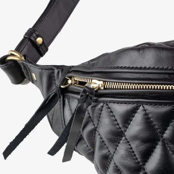 Iron Heart Diamond Stitched Leather Waist Bag Black