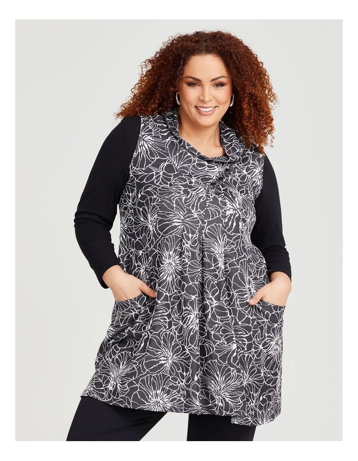 Jacquard Floral Tunic in Black/White Print