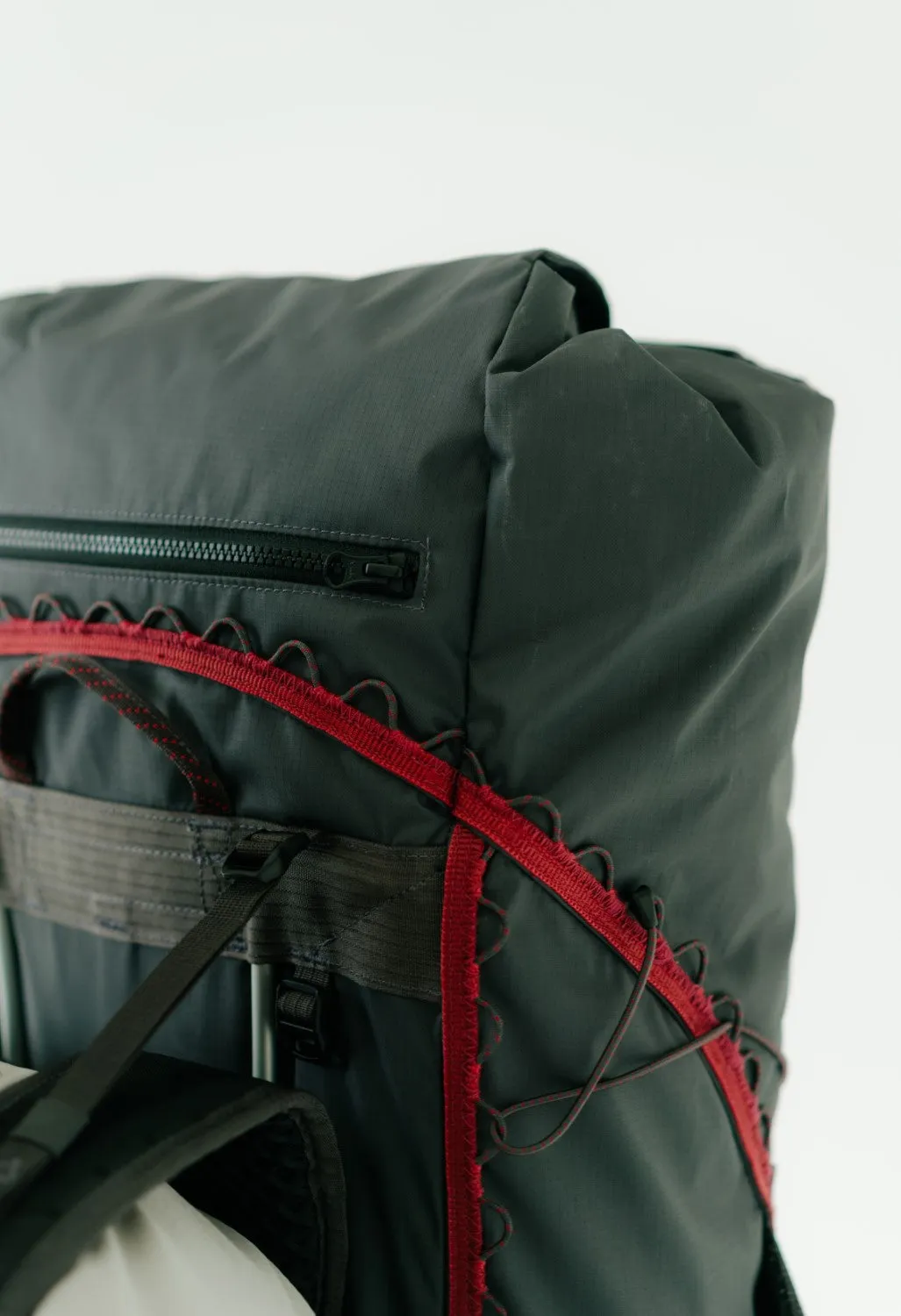 Klattermusen Raido 2.0 Backpack 55L - Raven