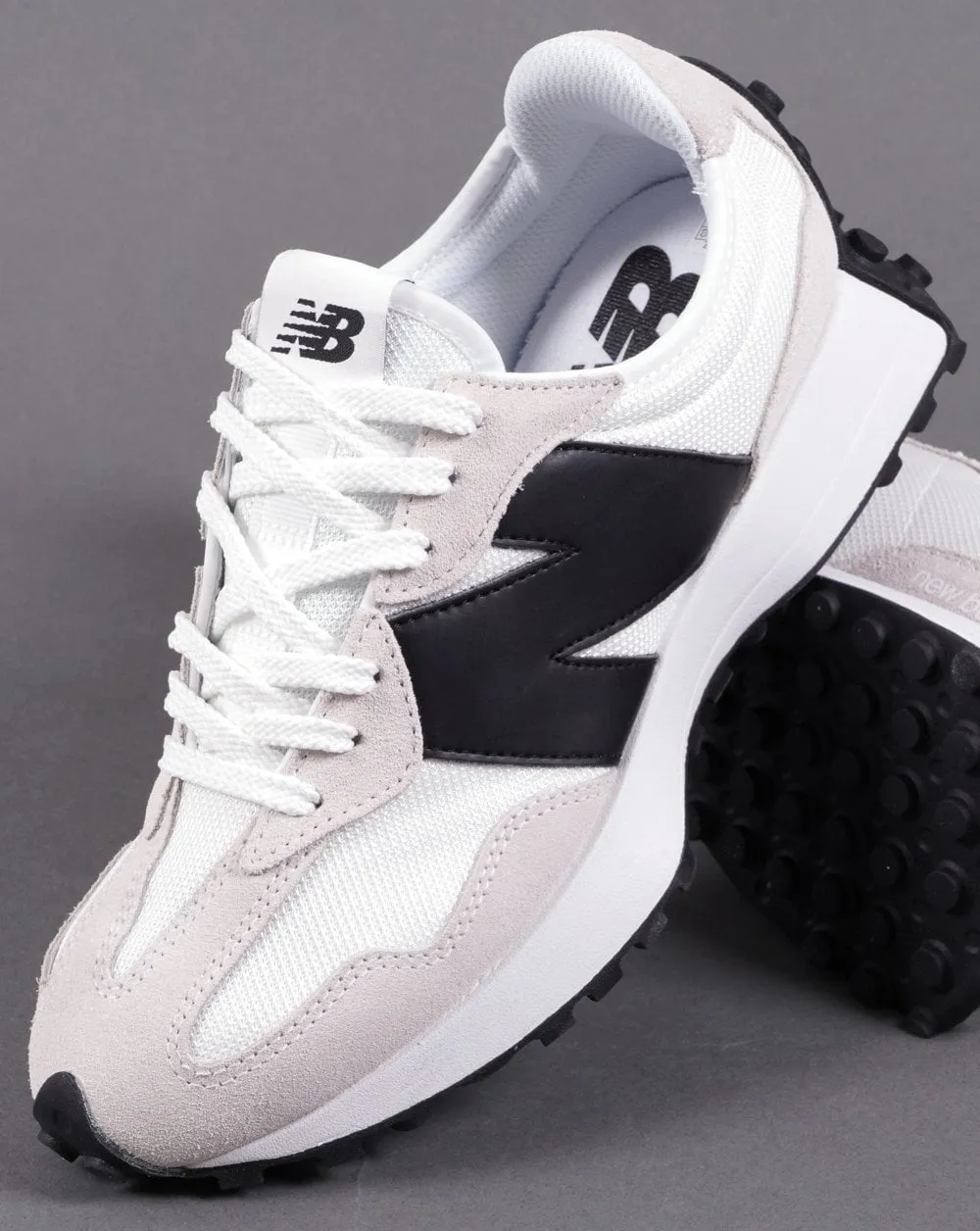 New Balance 327 Trainer White/Black