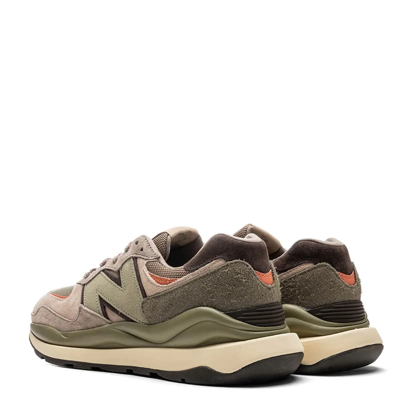 New Balance 57/40 Trainers Mushroom / Sweet Caramel