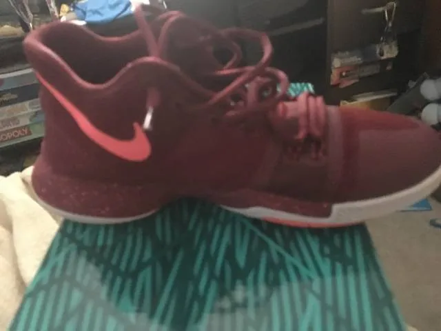 Nike Kyrie 3 Hot Punch