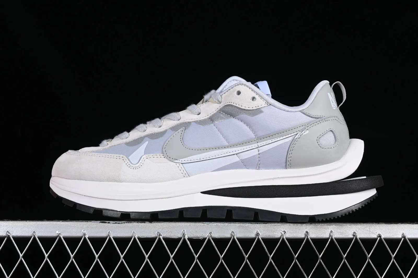 Nike Vapor Waffle Sacai Sail White Grey Black DD1875-108