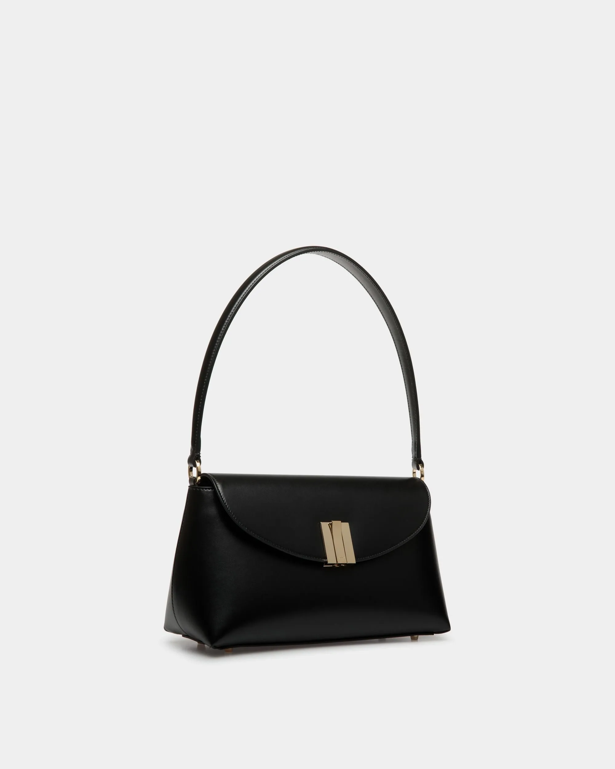 Ollam Small Top Handle Bag In Black Leather 