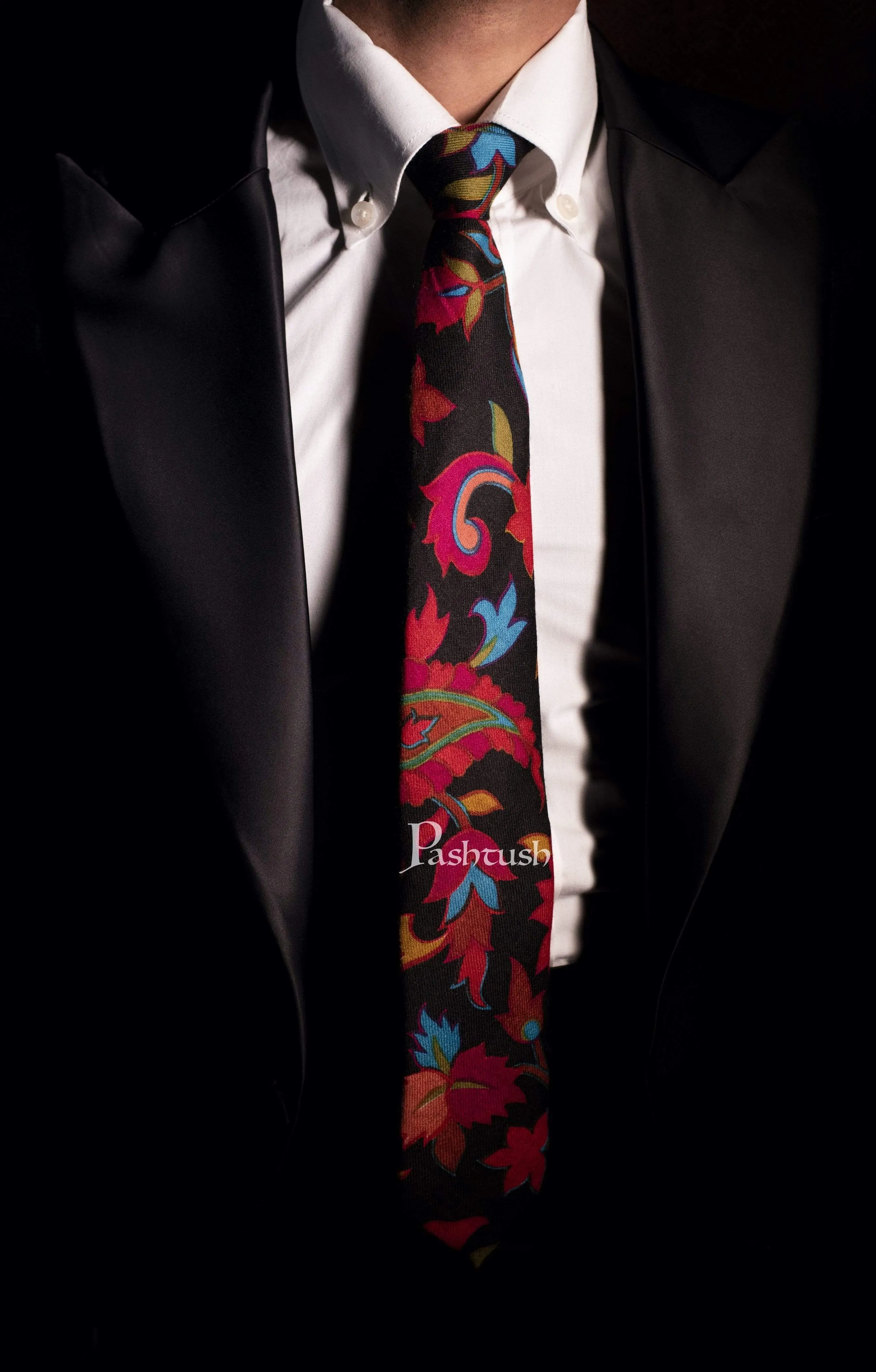 Pashtush Mens Printed Necktie, Soft And Luxurious