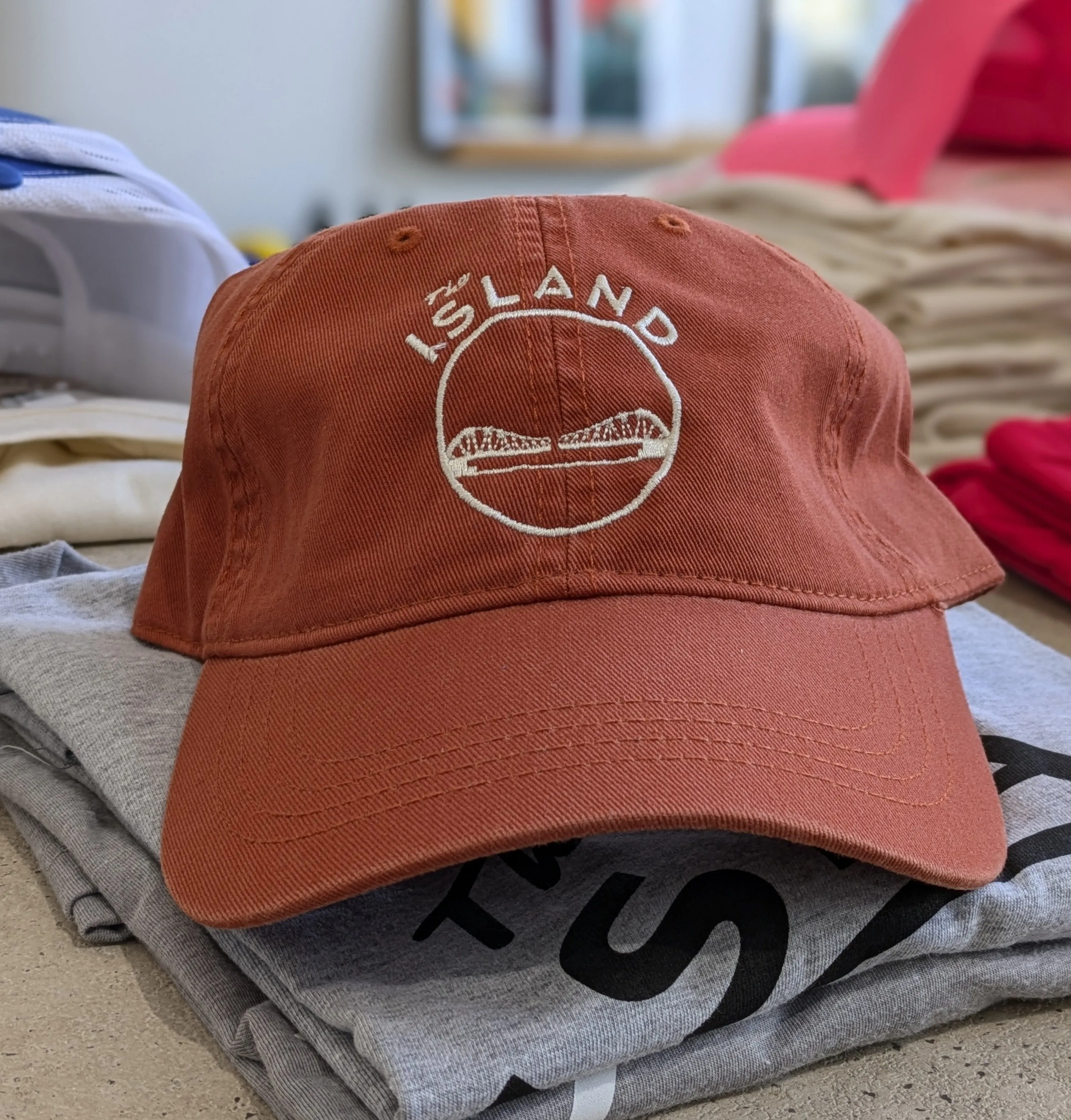 THE ISLAND RELAXED GOLF DAD HAT