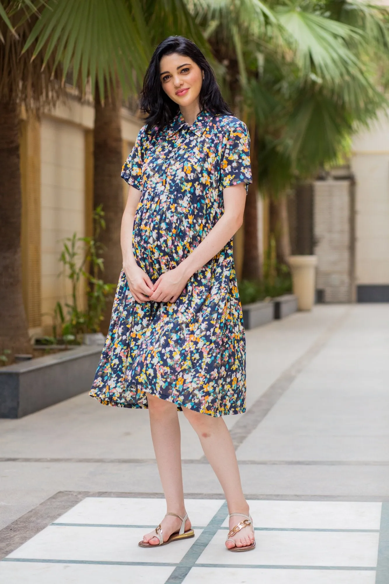 Vivid Sprinkle Maternity & Nursing Collar Dress